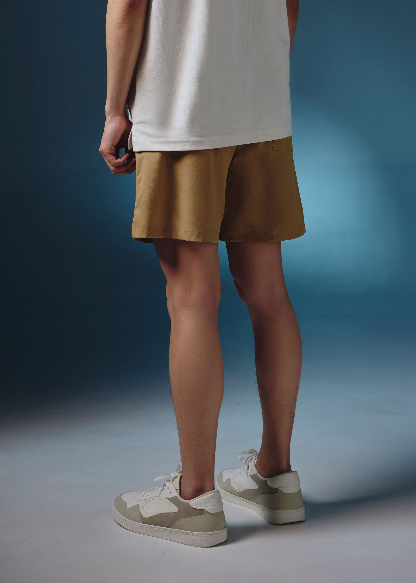 กางเกงขาสั้นสีครีม