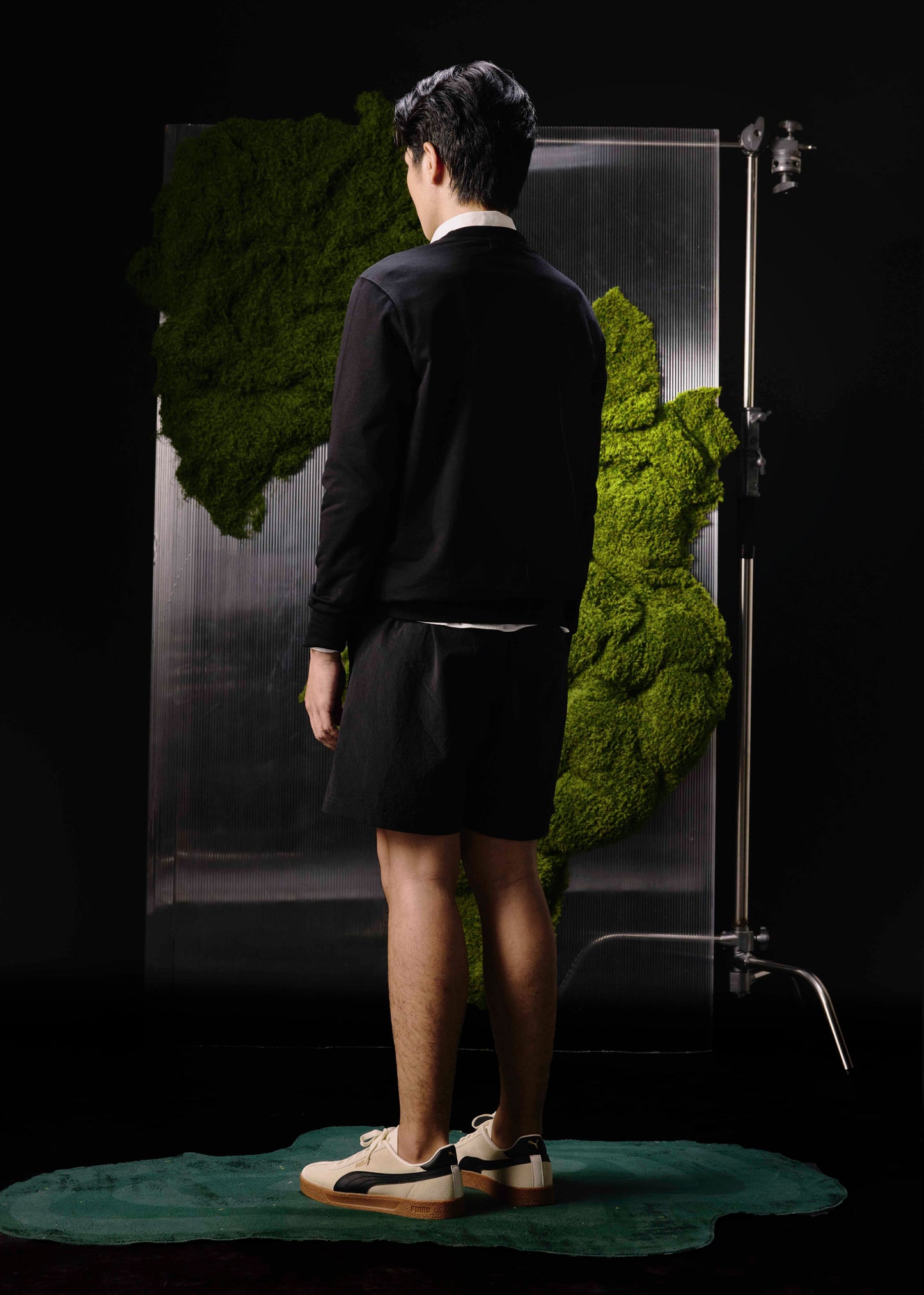 BLACK CUSTOM FIT SWEATERS WITH GRAPHIC PRINT