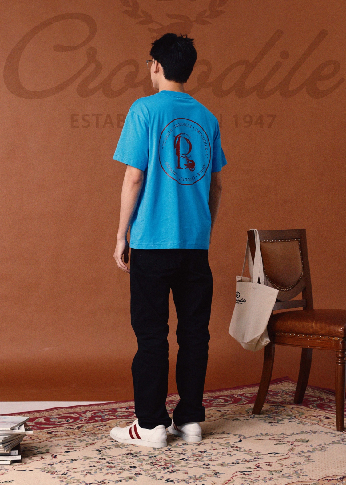 AZURE BLUE OVERSIZED FIT CREW NECK SHORT SLEEVE T-SHIRT WITH GRAPHIC PRINT