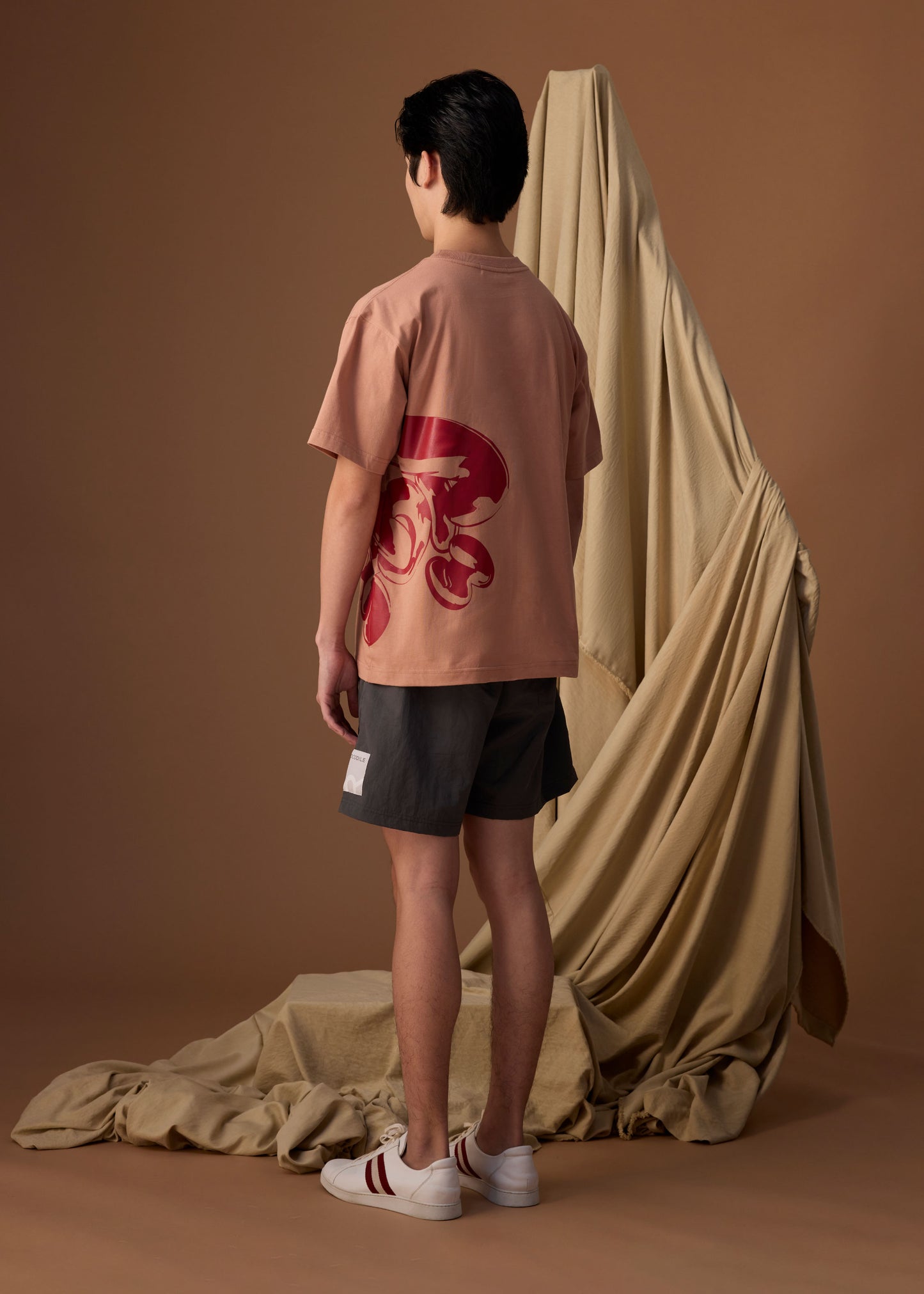 MOCHA MOUSSE BROWN OVERSIZED CREW NECK SHORT SLEEVE T-SHIRT WITH GRAPHIC PRINT