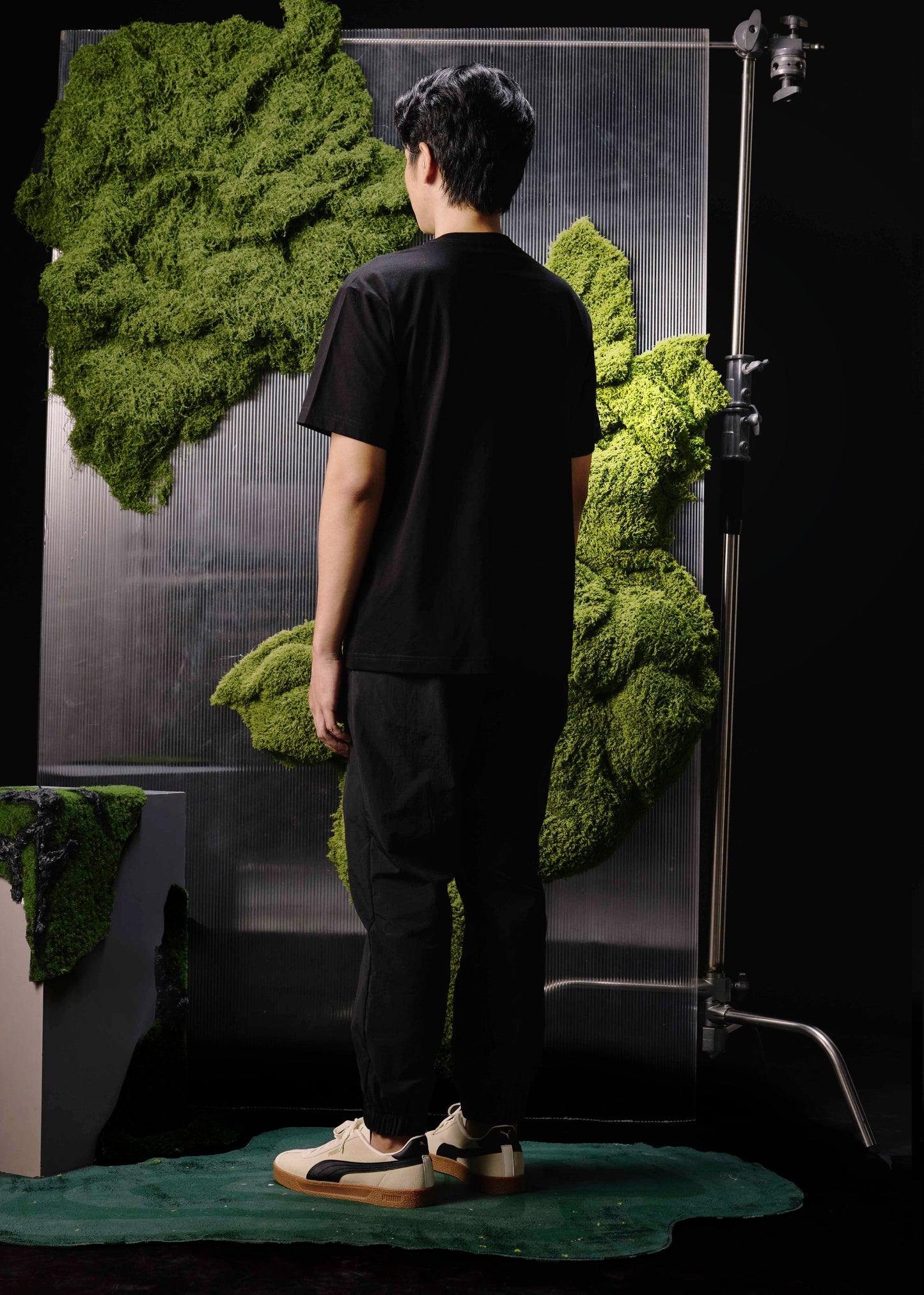 BLACK OVERSIZED CREW NECK SHORT SLEEVE T-SHIRT WITH GRAPHIC PRINT