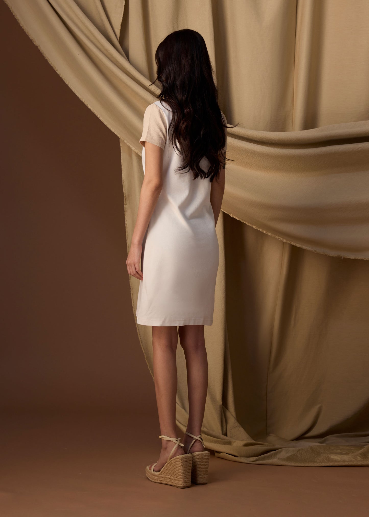 BEIGE COLOUR BLOCK ATHLETIC LENGTH DRESS