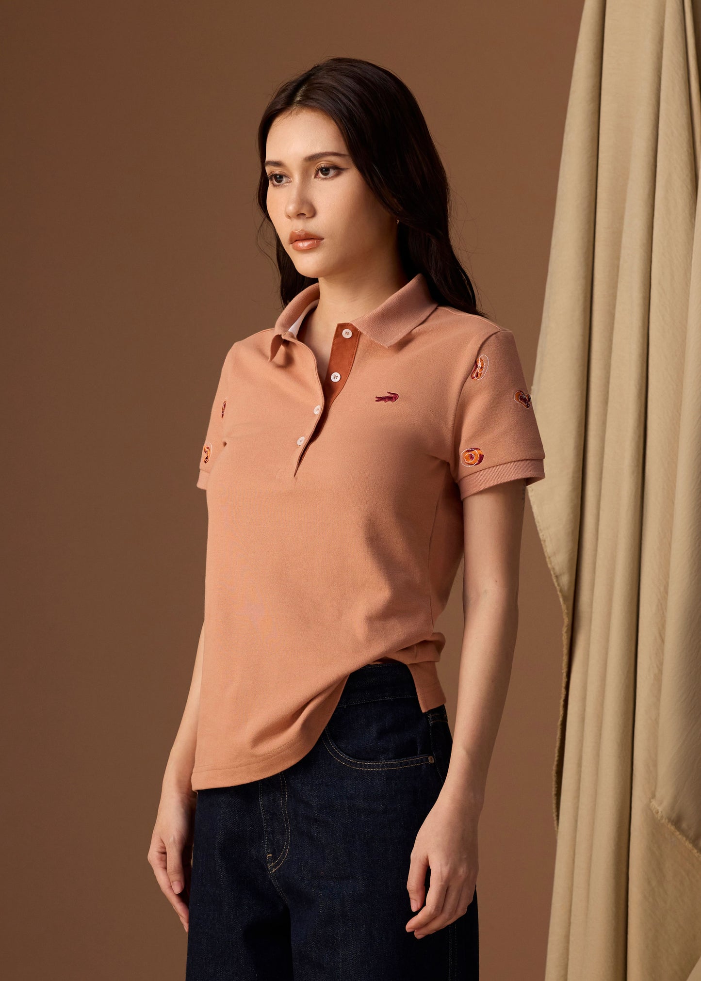 เสื้อโปโลสีนำ้ตาลมอคค่ามูสทรงเข้ารูป