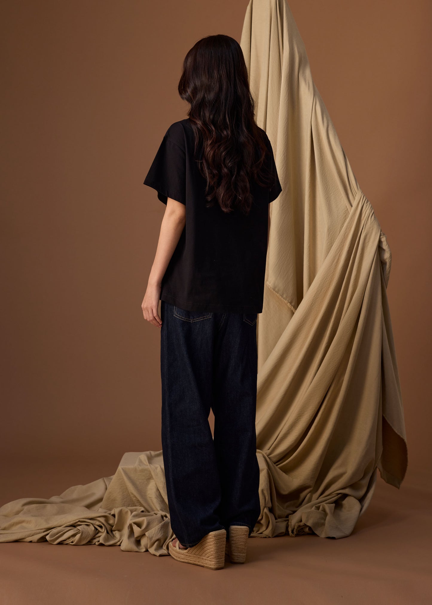 BLACK OVERSIZED FIT CREW NECK SHORT SLEEVE T-SHIRT WITH GRAPHIC PRINT