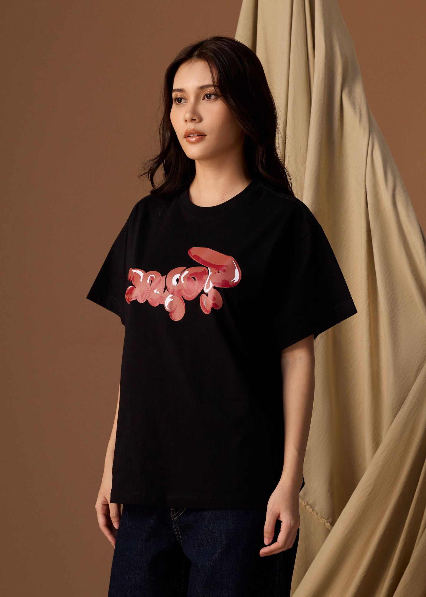 BLACK OVERSIZED FIT CREW NECK SHORT SLEEVE T-SHIRT WITH GRAPHIC PRINT