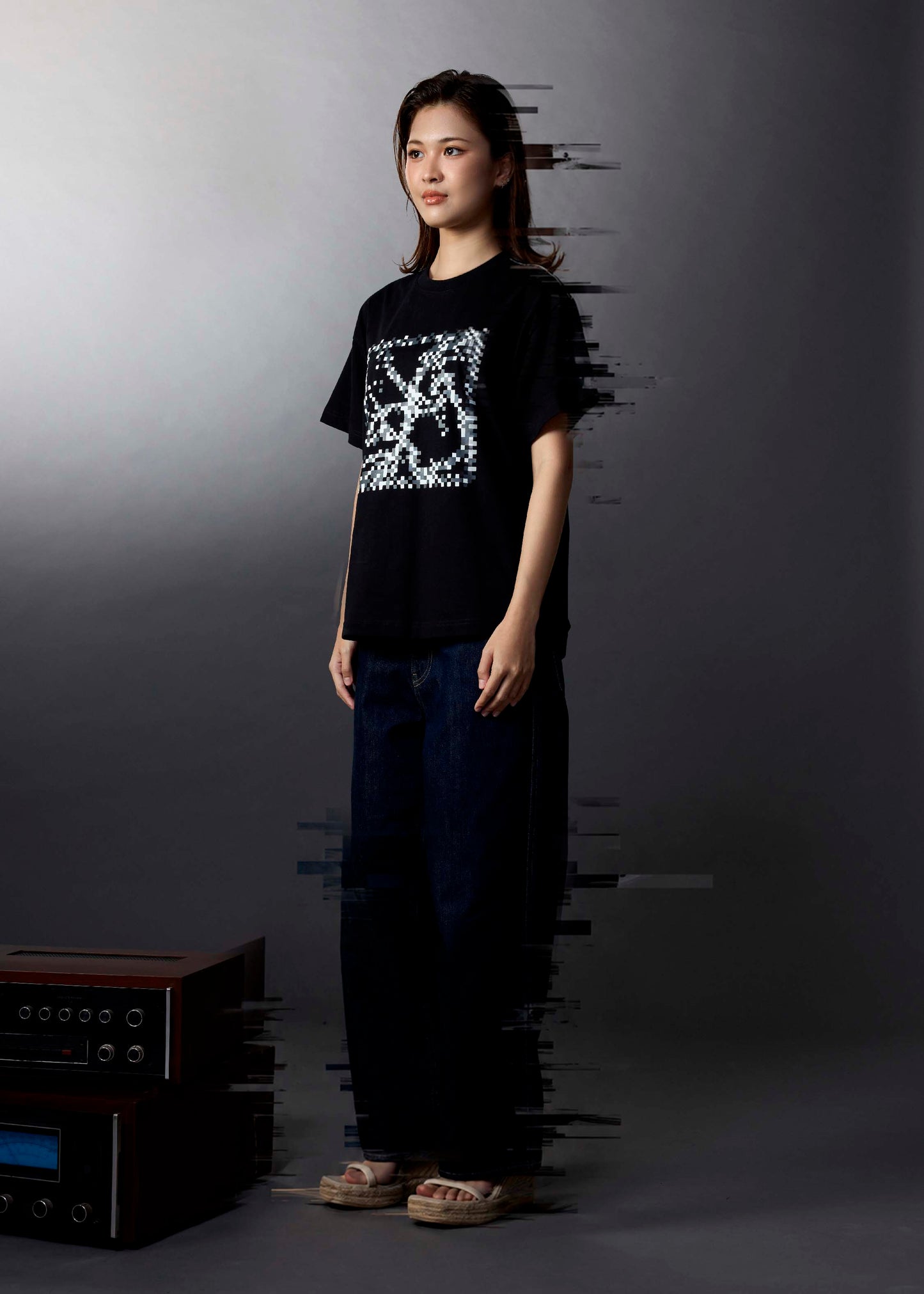BLACK OVERSIZED FIT CREW NECK SHORT SLEEVE T-SHIRT WITH GRAPHIC PRINT