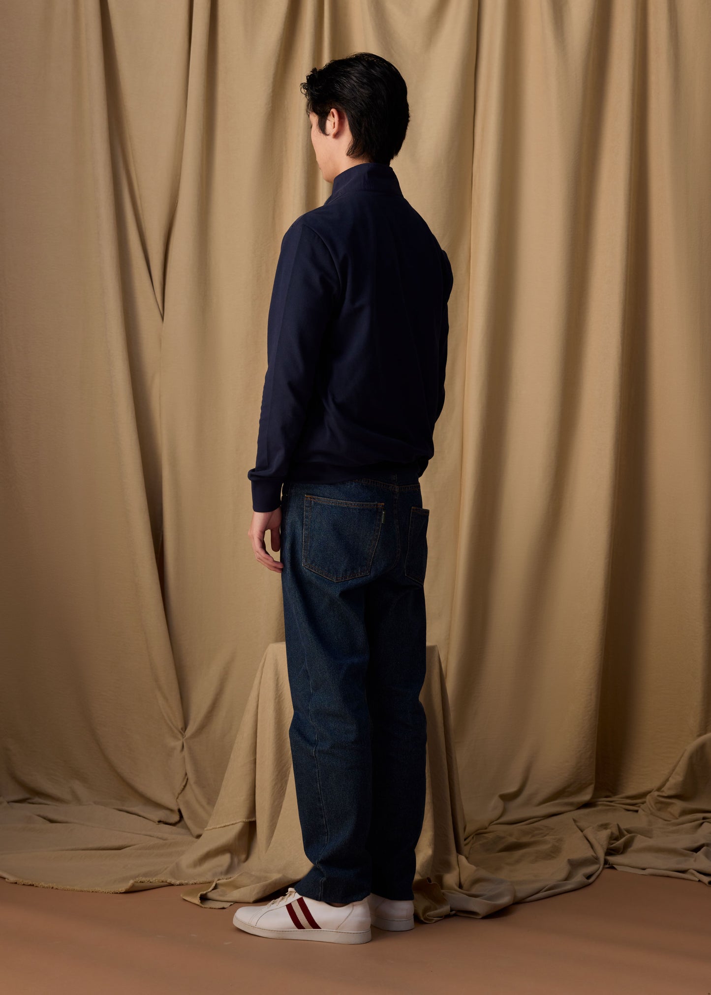 NAVY CUSTOM FIT JACKET WITH ZIP OPENING