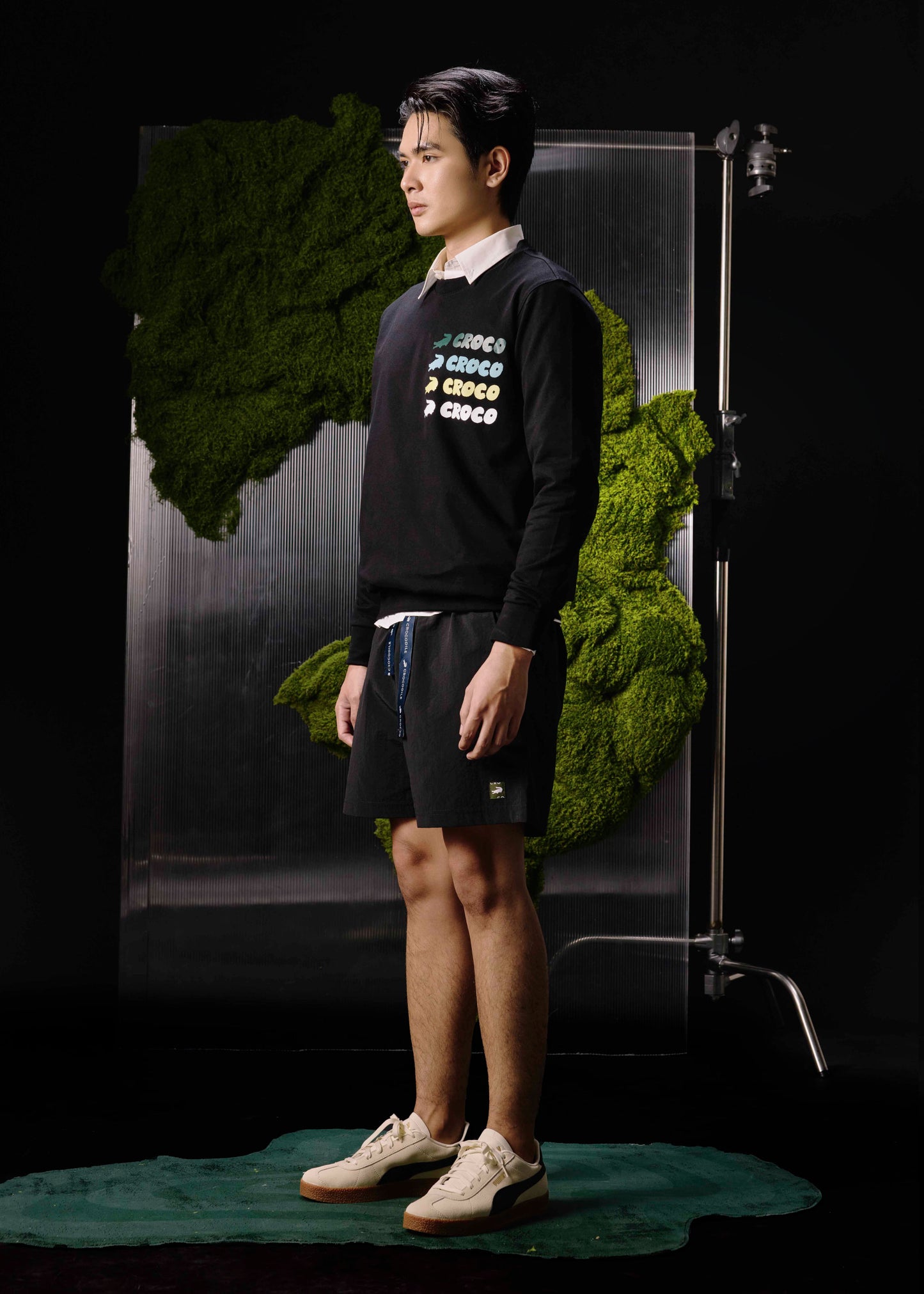 BLACK CUSTOM FIT SWEATERS WITH GRAPHIC PRINT