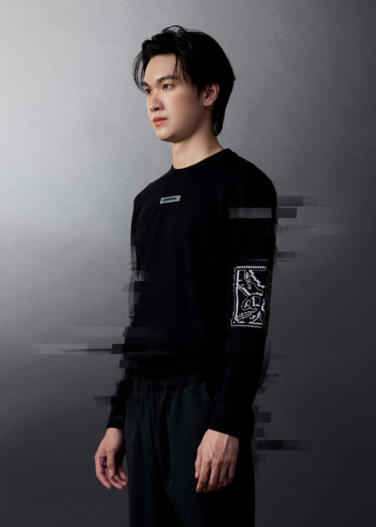 BLACK CUSTOM FIT SWEATERS WITH EMBROIDERY AND RUBBERIZED LOGO