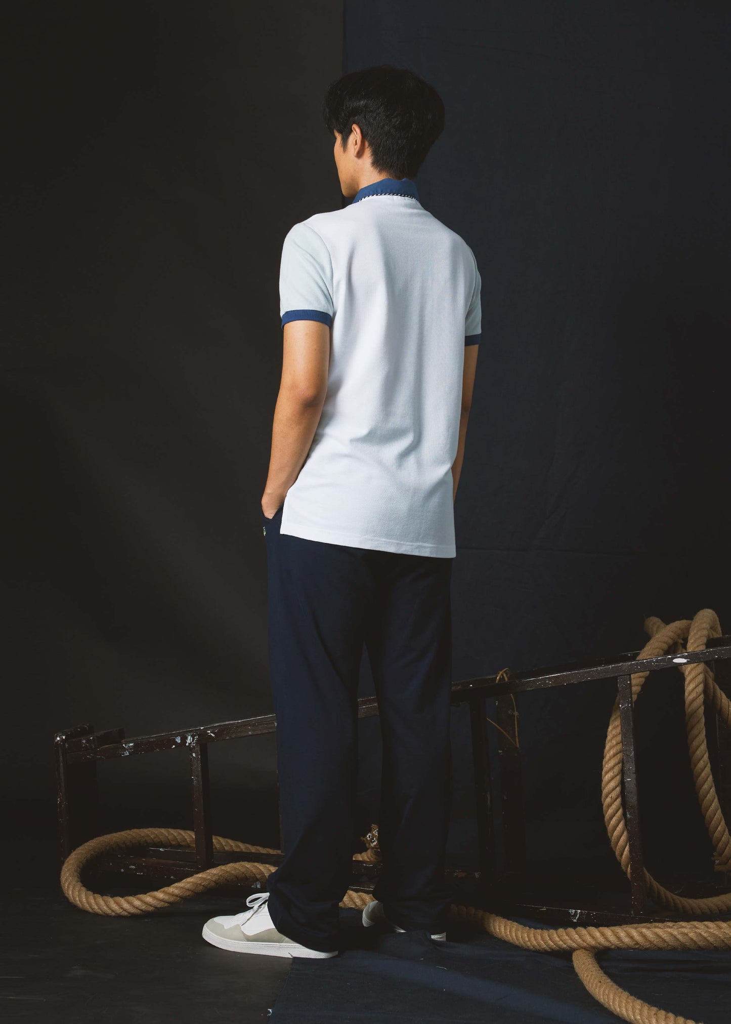 WHITE CUSTOM FIT POLO SHIRT WITH CHEST POCKET