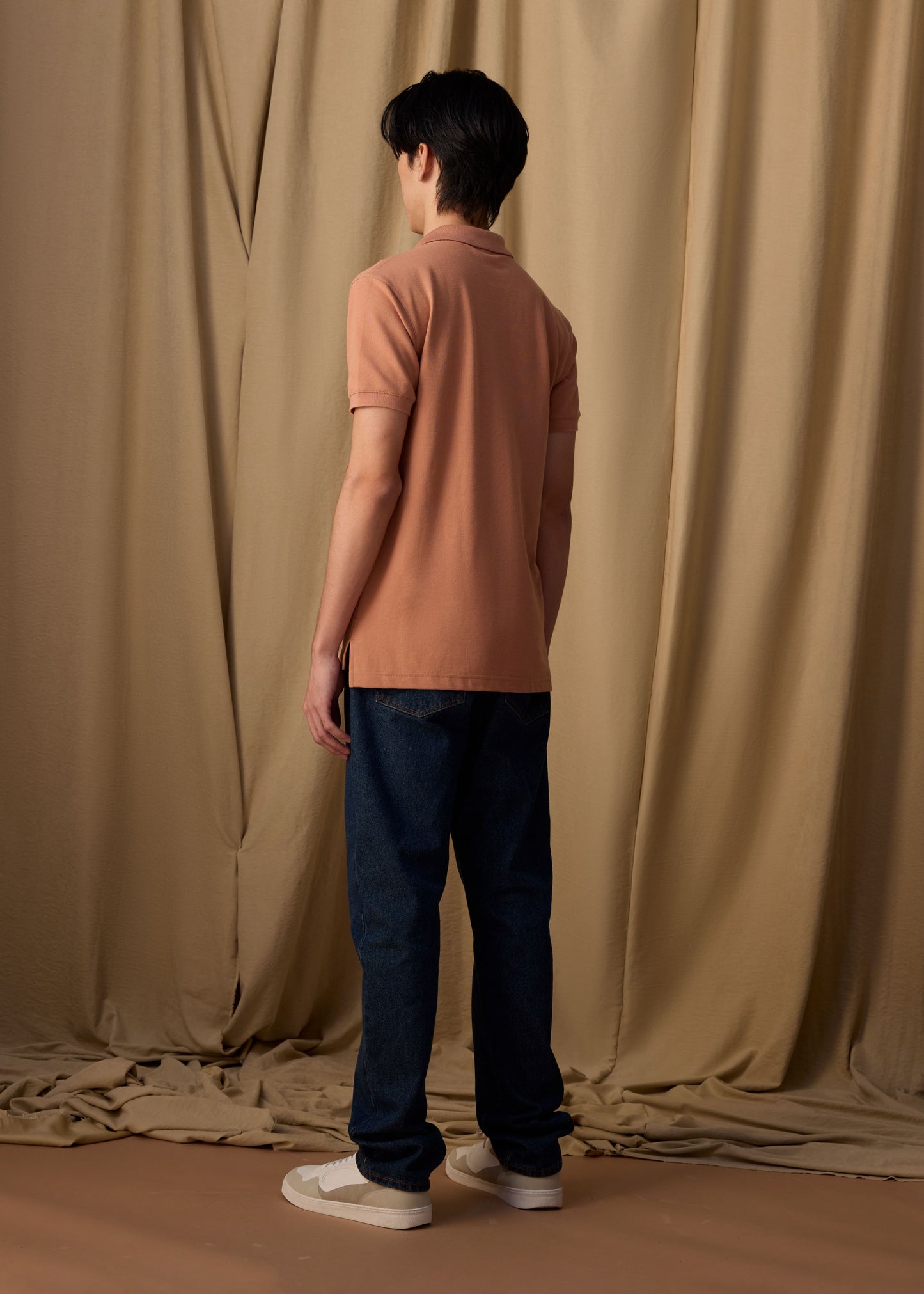 เสื้อโปโลสีนำ้ตาลมอคค่ามูสทรงสลิมฟิต