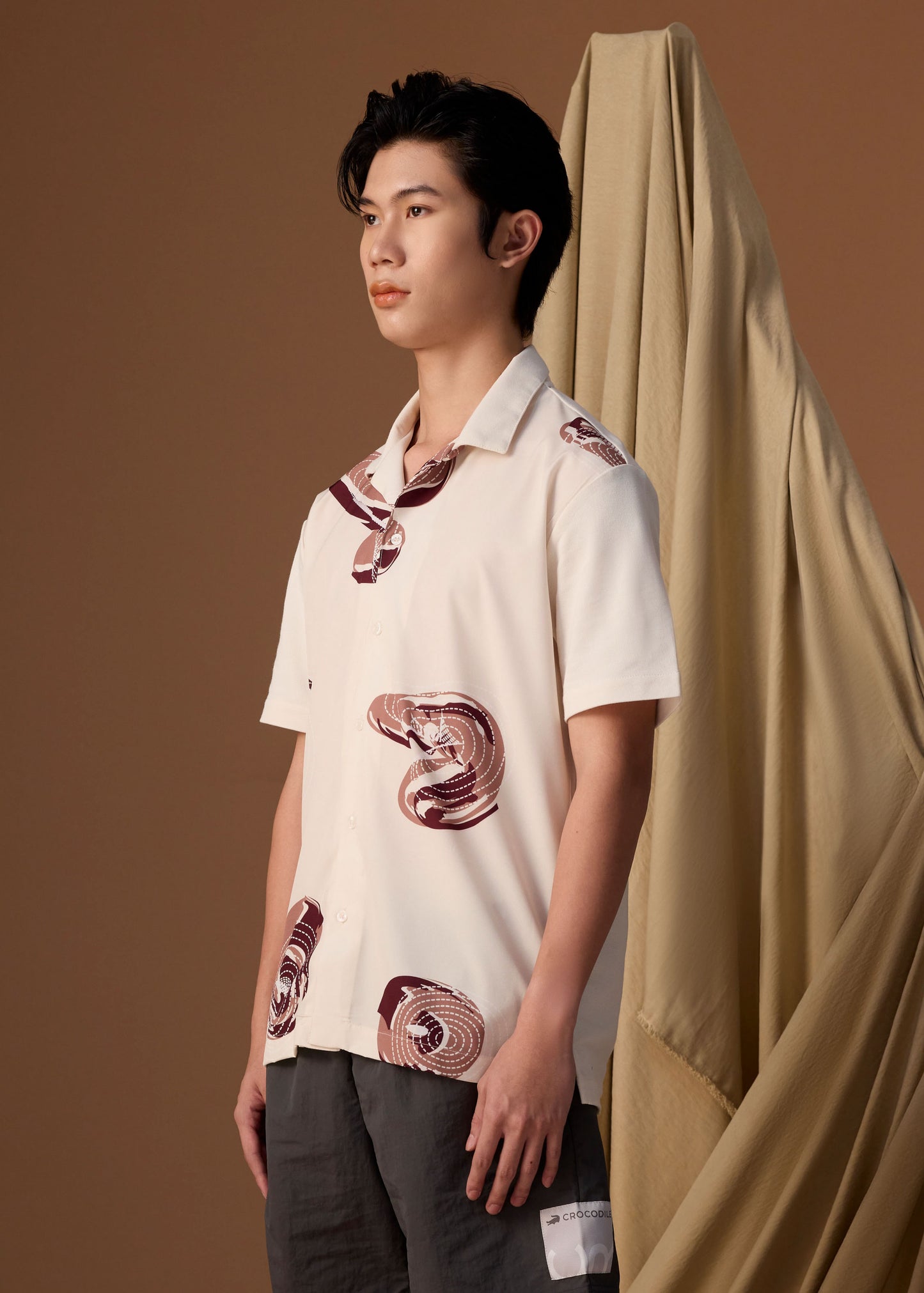 BEIGE CUSTOM FIT CUBAN COLLAR SHIRT WITH  FABRIC PRINT