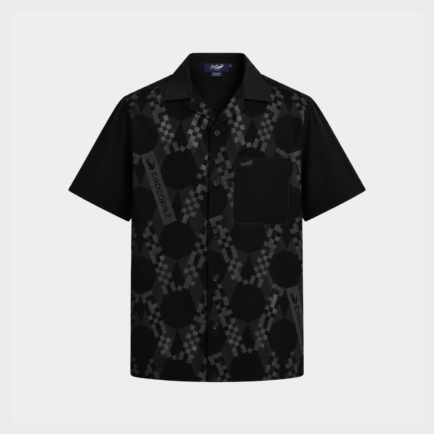 เสื้อคิวบันแขนสั้นสีดำพร้อมลายกราฟฟิกและกระเป๋า