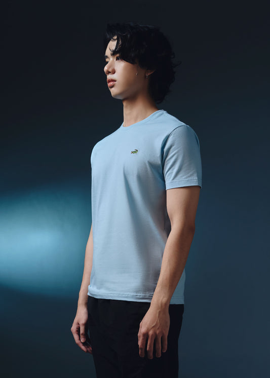 เสื้อยืดคอกลมสีสตาร์ไลท์บลูทรงคัสตอมฟิต