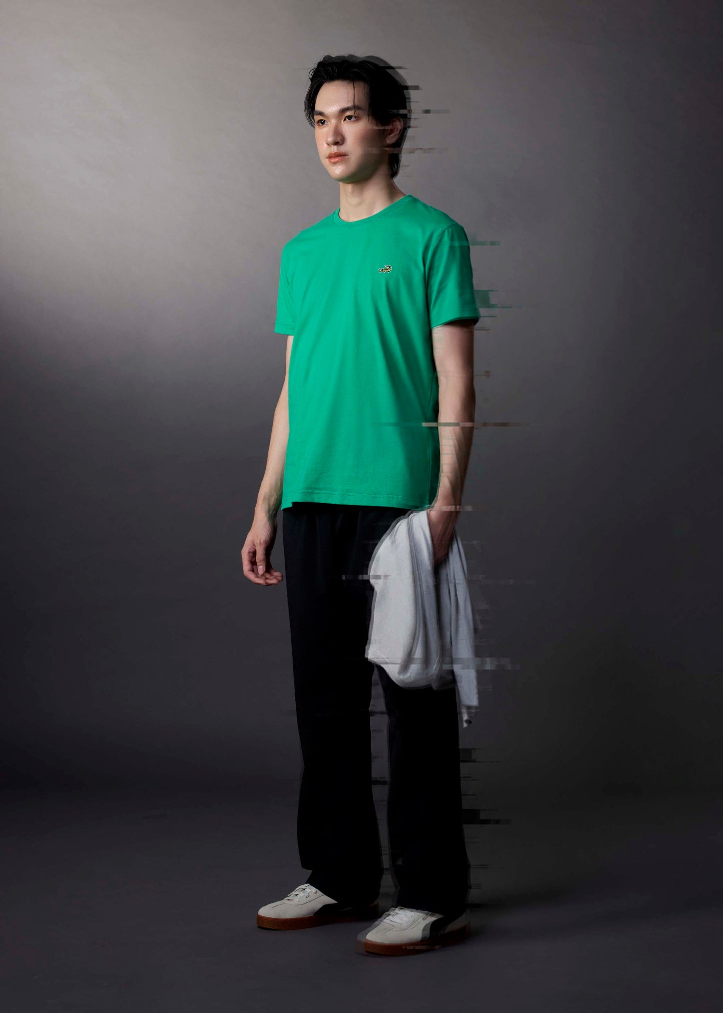 เสื้อยืดคอกลมสีอะควอติกออว์ทรงคัสตอมฟิต