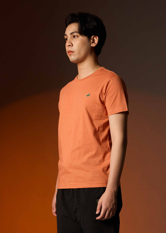เสื้อยืดคอกลมสีแบรนดี้เมล่อนทรงคัสตอมฟิต