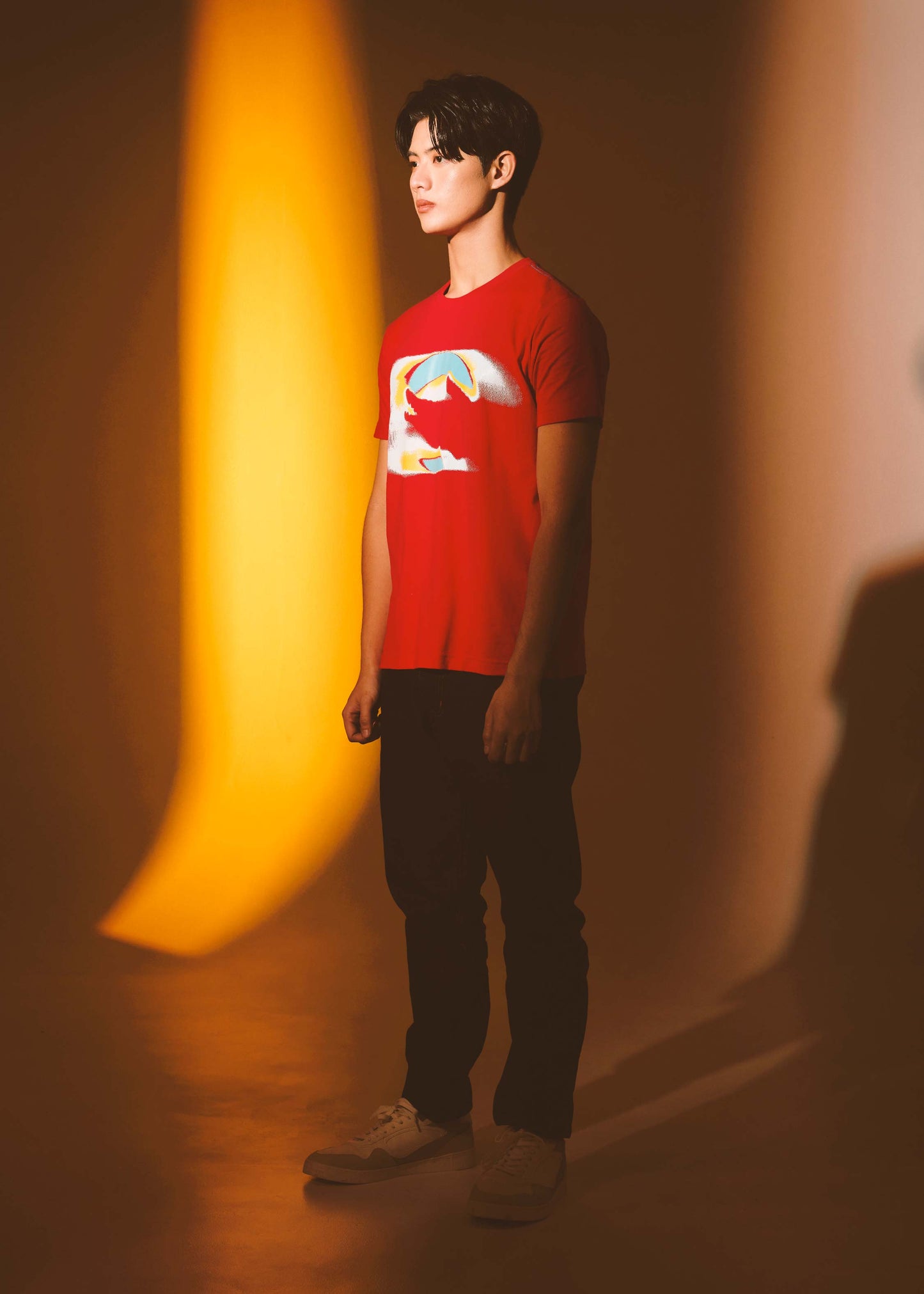 LAVA RED CUSTOM FIT CREW NECK SHORT SLEEVE T-SHIRT WITH GRAPHIC PRINT