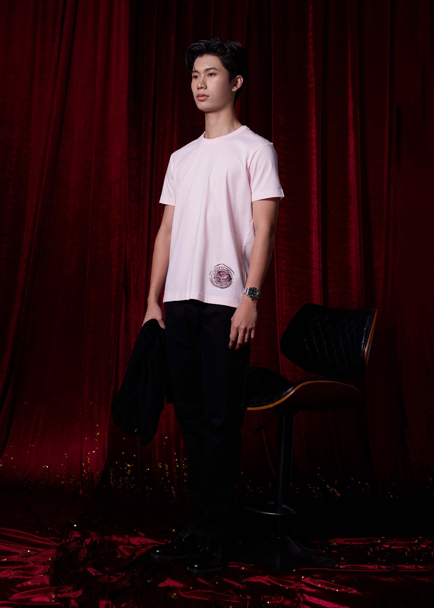 PINK CUSTOM FIT CREW NECK SHORT SLEEVE T-SHIRT WITH GRAPHIC PRINT