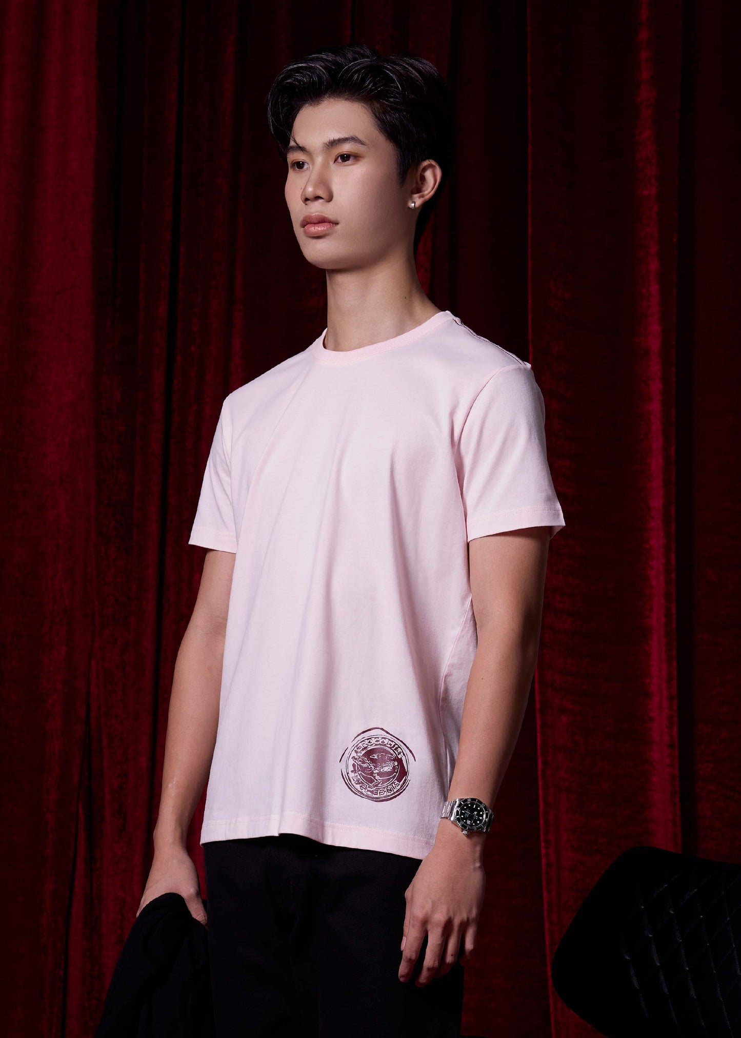 PINK CUSTOM FIT CREW NECK SHORT SLEEVE T-SHIRT WITH GRAPHIC PRINT