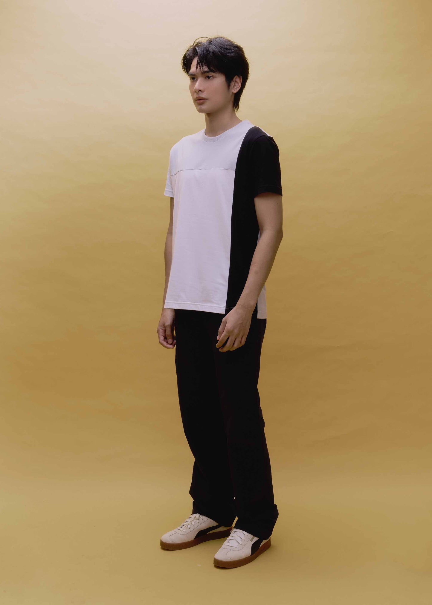 COLOUR BLOCK CUSTOM FIT CREW NECK SHORT SLEEVE T-SHIRT WITH EMBROIDERY