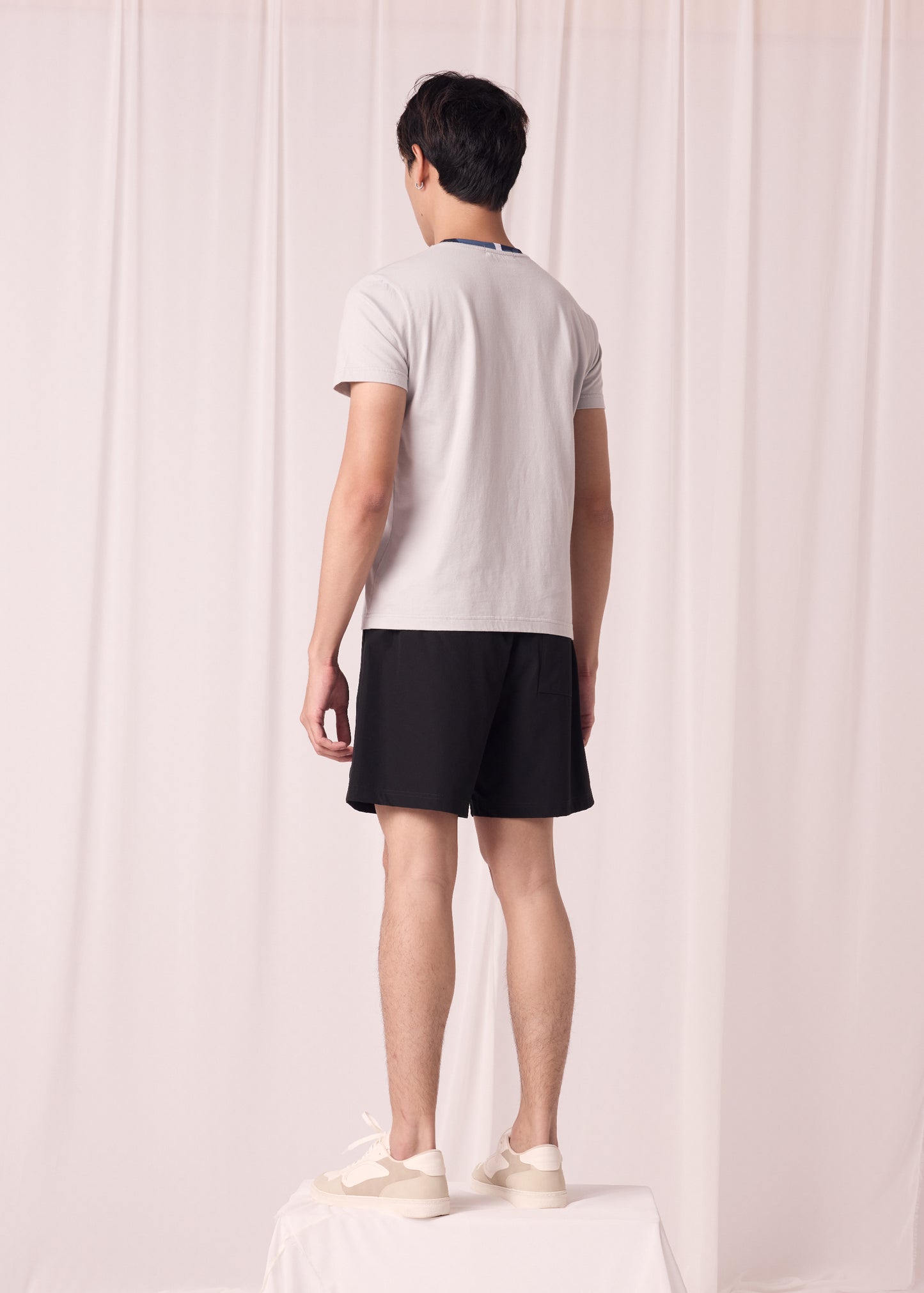 GREY CUSTOM FIT CREW NECK SHORT SLEEVE T-SHIRT WITH EMBROIDERY