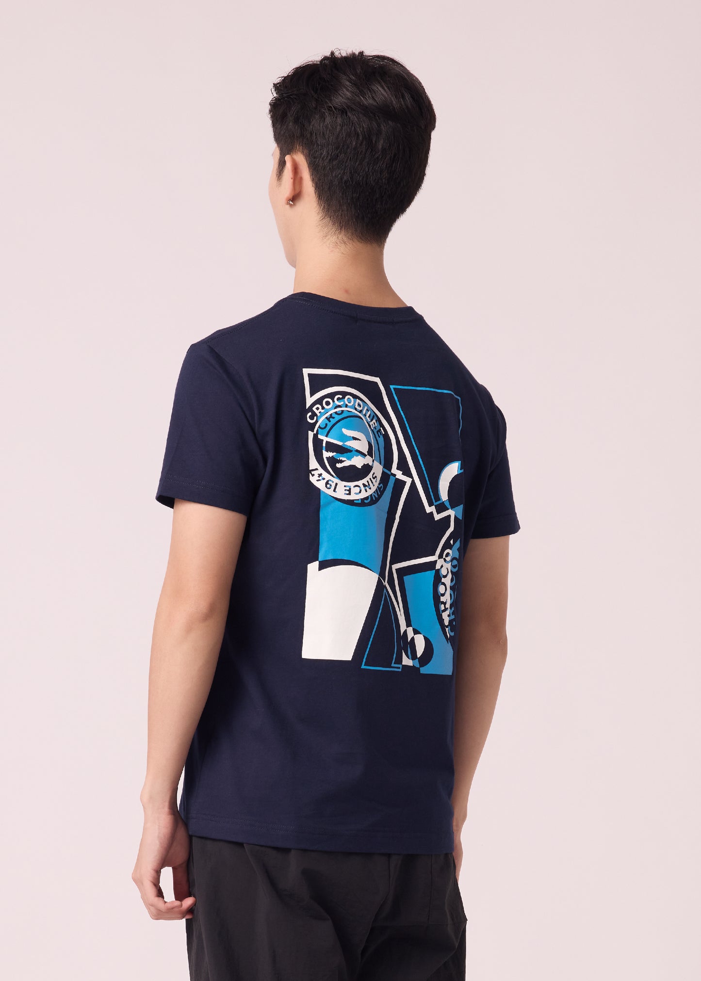 NAVY CUSTOM FIT CREW NECK SHORT SLEEVE T-SHIRT WITH GRAPHIC PRINT