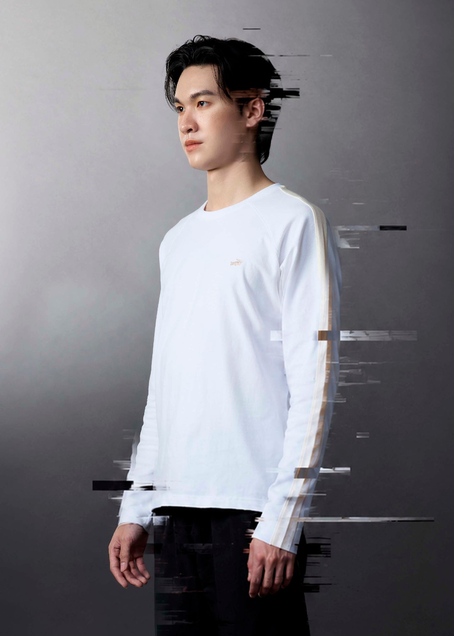 เสื้อยืดคอกลมแขนยาวคัลเลอร์บล็อคทรงคัสตอมฟิต