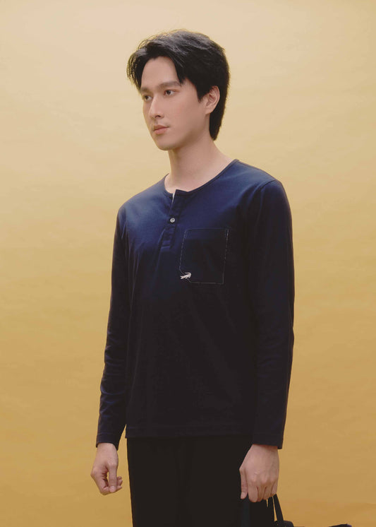 NAVY CUSTOM FIT CREW NECK LONG SLEEVE T-SHIRT