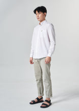 Load image into Gallery viewer, WHITE CUSTOM FIT SHIRT WITH POCKET
