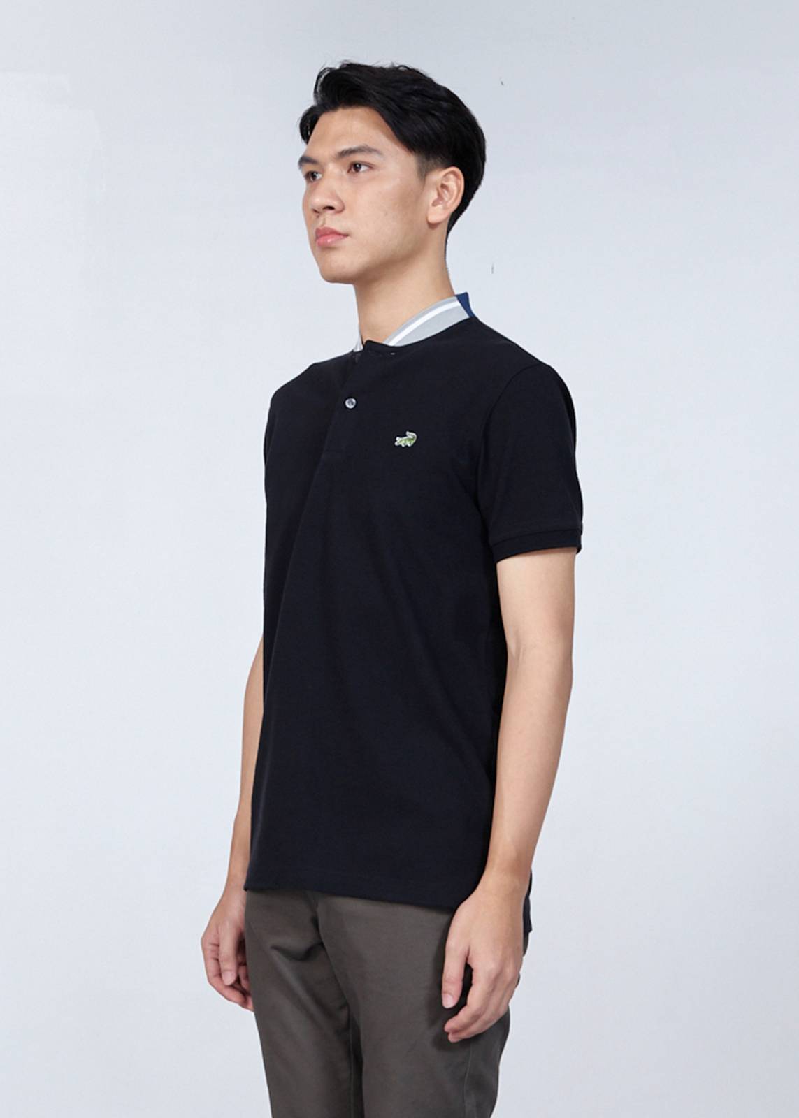 BLACK CUSTOM FIT POLO SHIRT WITH COLOUR BLOCK BOMBER COLLAR